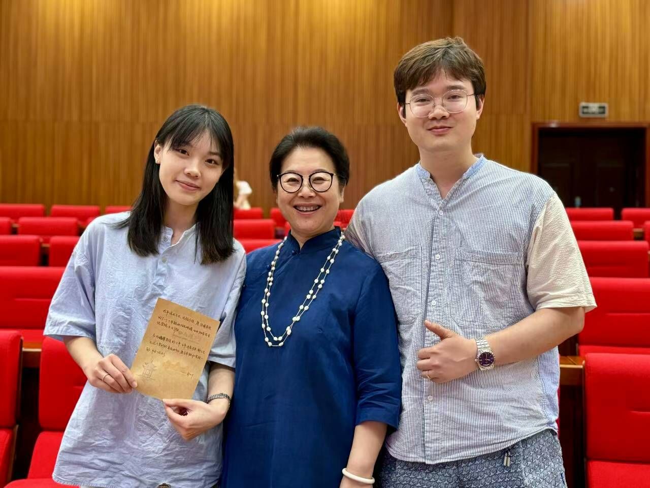 点击查看,传媒学子的词云竟然是.